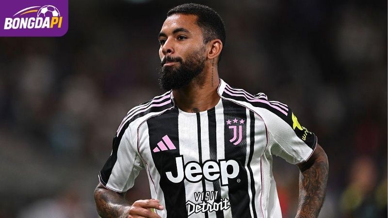 Douglas Luiz trong màu áo Juventus