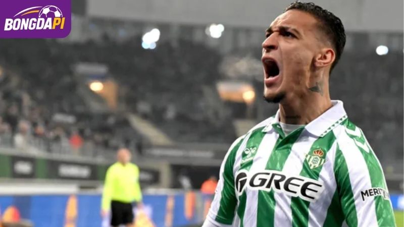 Hợp đồng chuyển nhượng Antony sang Real Betis có lợi cho MU
