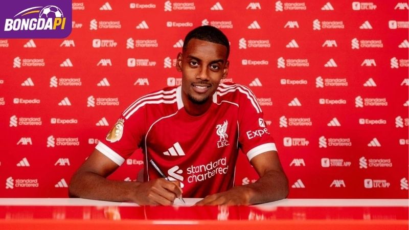 Hot: Bom tấn kích nổ, Isak đến với Anfield